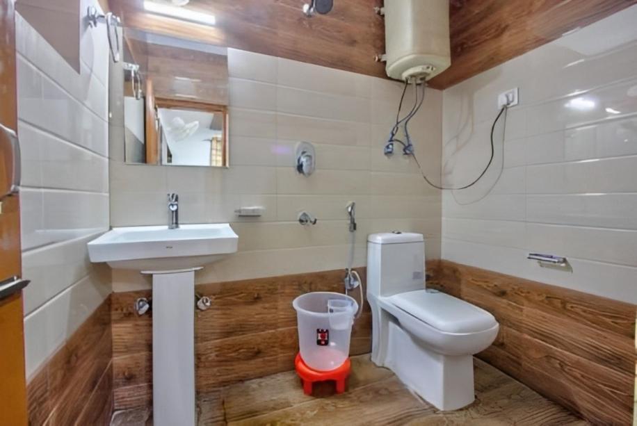 Hotel Shingar Manāli Екстериор снимка